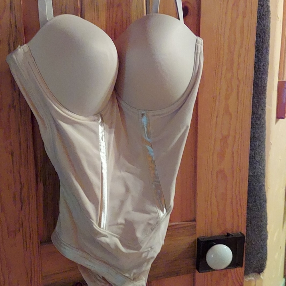 Bodysuit slimming corset.  Worn once